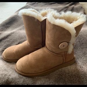 UGG Boots - Ladies USA 5 - Fantastic condition